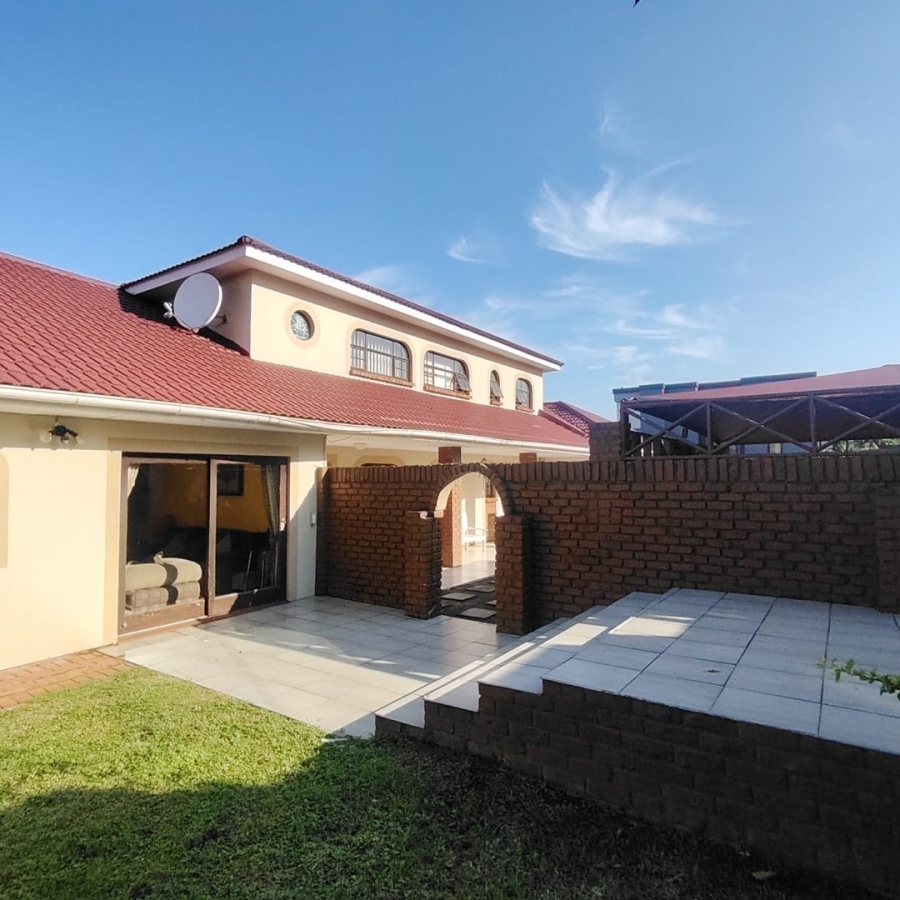 6 Bedroom Property for Sale in Baysville Eastern Cape
